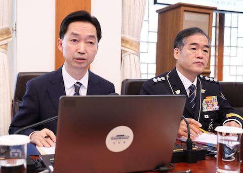 대통령 발언 받아적는 중수청장