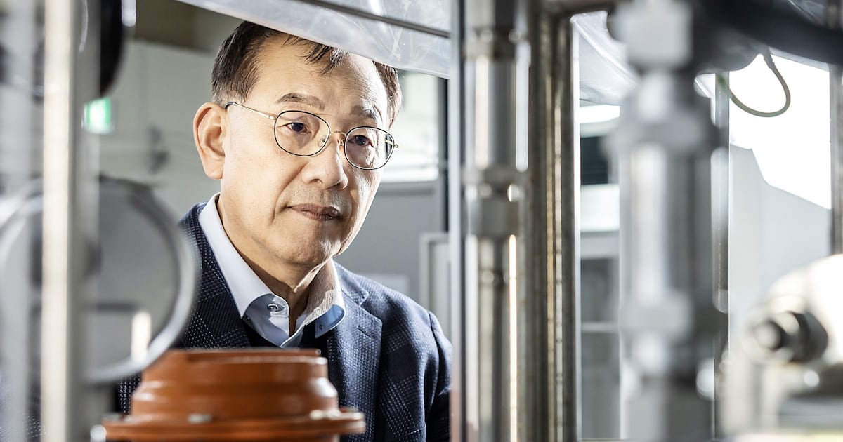 대학 부총장까지 마치고 창업, 세계 그린 수소 판 흔드는 한국 기술 - 뉴스 썸네일 이미지