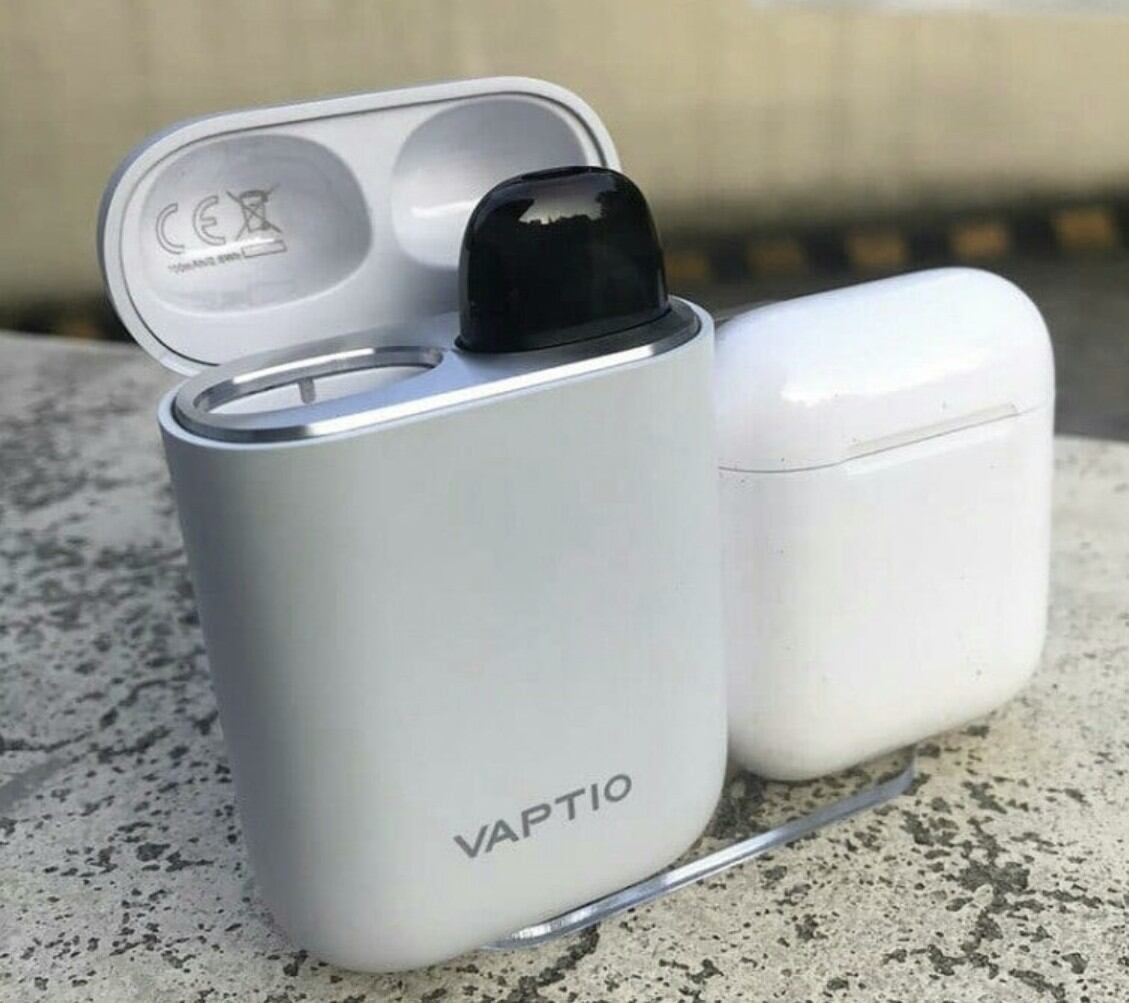 무선 이어폰 케이스처럼 생긴 외관을 열면 안에 전자담배가 들어있다./네이버블로그