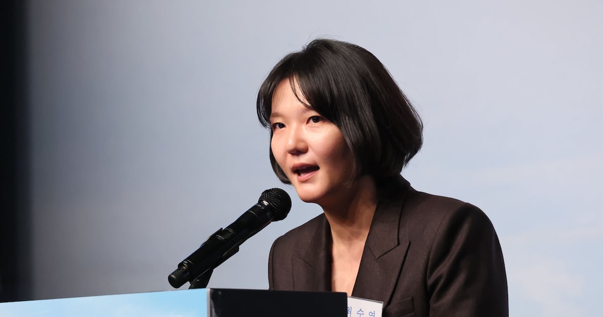 유명인 '지식인' 답변 노출... 네이버 대표 고개 숙였다 - 뉴스 썸네일 이미지