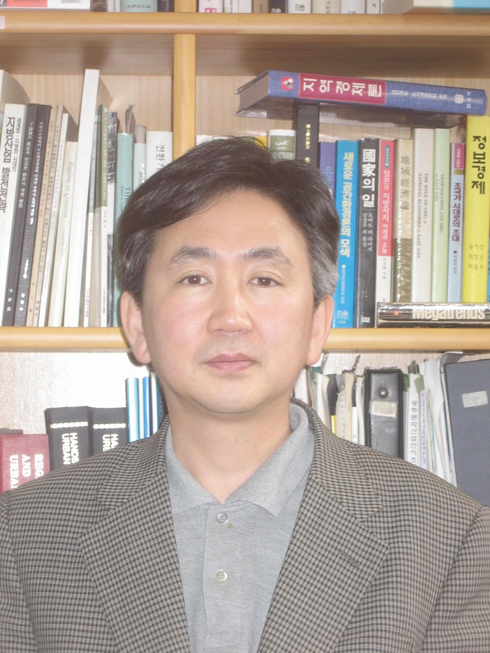 권오혁 부경대 경제학과 교수