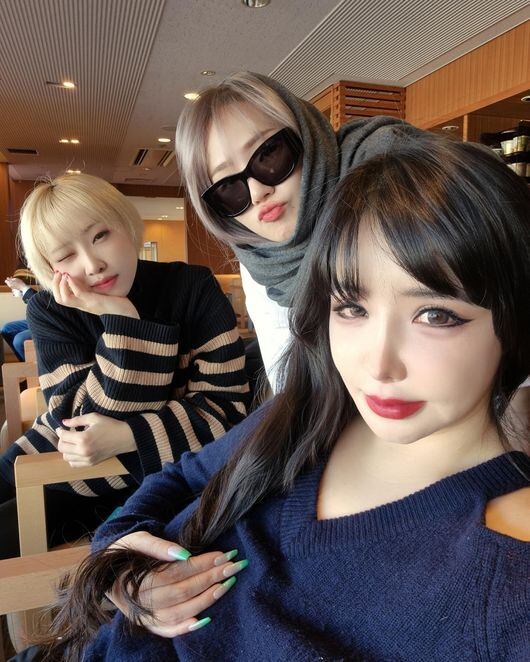 2NE1's Park Bom Shows Off Stunning Visuals, Reclaims Her Glory Days