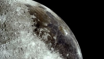 “온통 회색뿐? 가까이 보니 노랑·초록·갈색”… 아르테미스 2호가 본 달의 빛깔