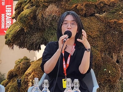 한강, 노벨상 후 첫 공개 활동 “문학의 진실한 순간이 우릴 연결”