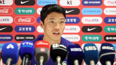 카타르 16강행 ‘극장골’ 황희찬... “흥민이 형과 호흡, 이번엔 매 경기 보여줄게요”
