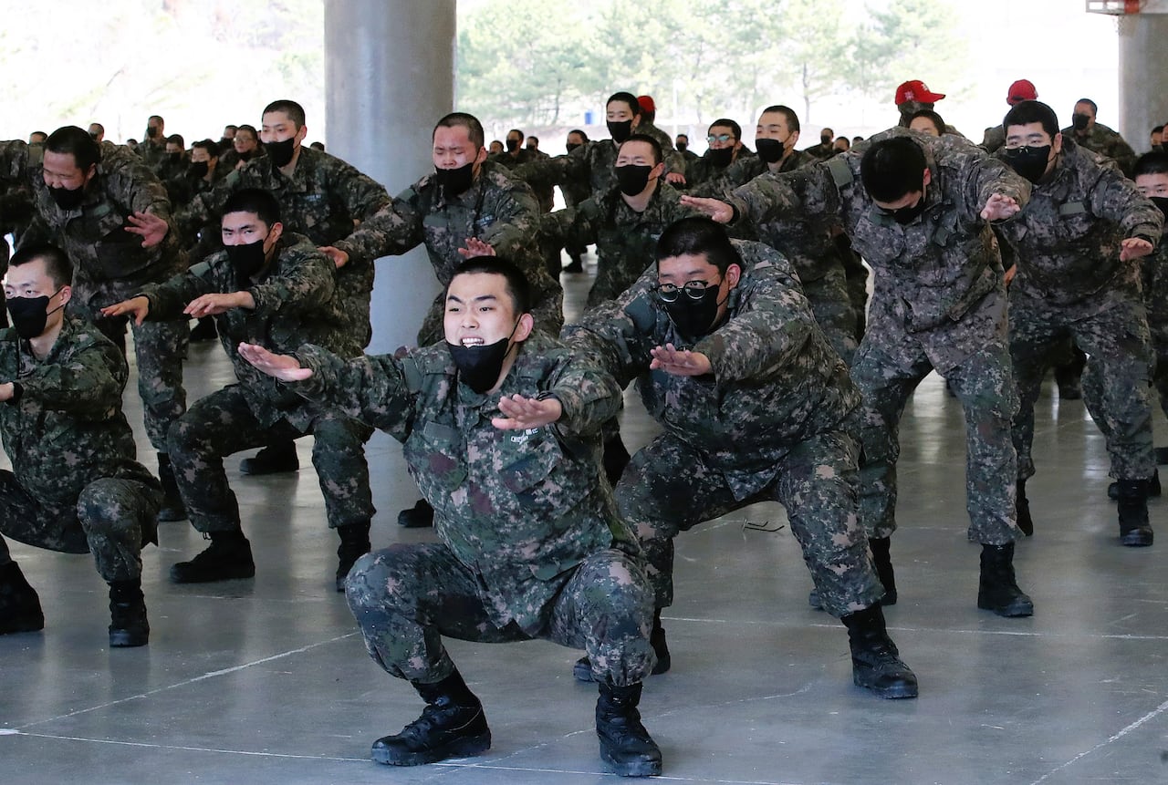 Navy Trainees Endure Intense Fourth-Week Commando Training