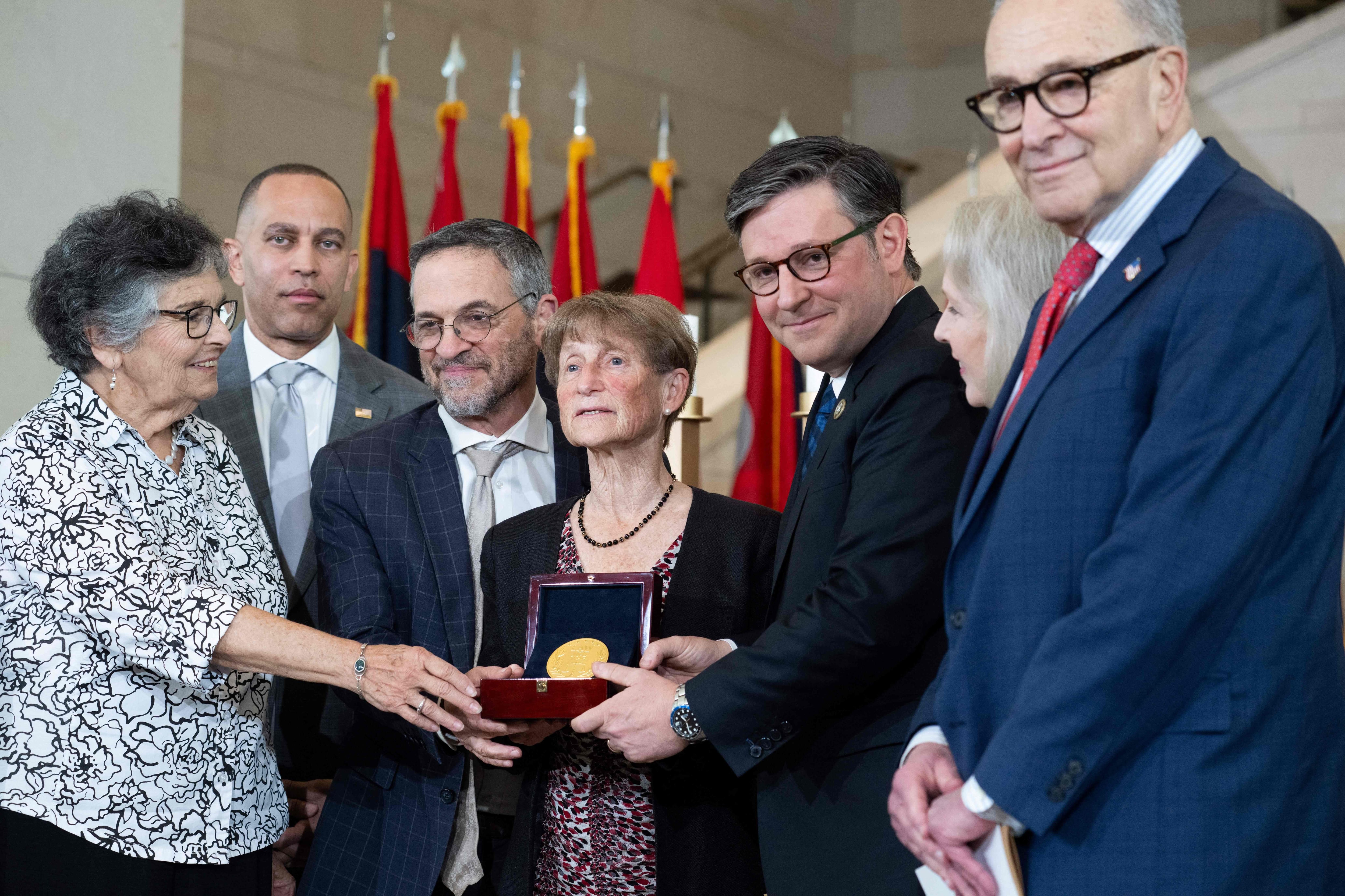 인천탐정사무소 서울탐정사무소 – 美 유력 인사 총집결한 홀로코스트 추모 행사… “트럼프, 이스라엘의 위대한 친구”