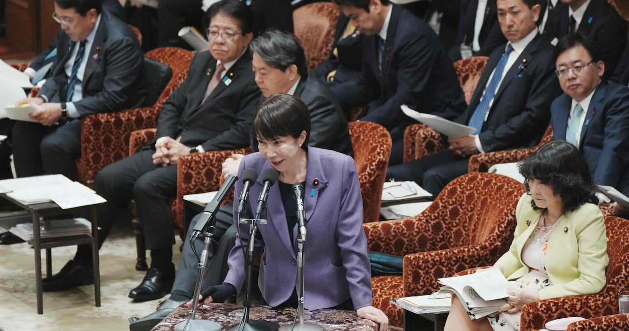 지난 2월 27일 도쿄에서 열린 중의원 예산위원회에서 다카이치 총리가 질문에 답하고 있다. /연합뉴스