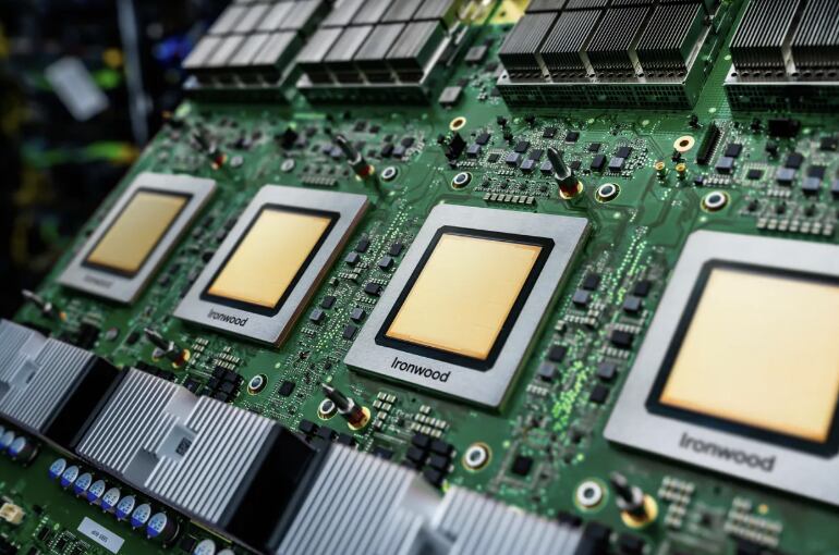 구글의 TPU 아이언우드./구글