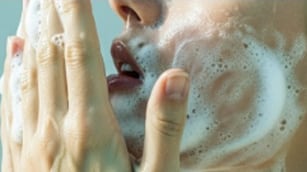 60 넘으면 나는 퀴퀴한 냄새, 특허 성분이 냄새 분자 완벽 분해 바디워시
