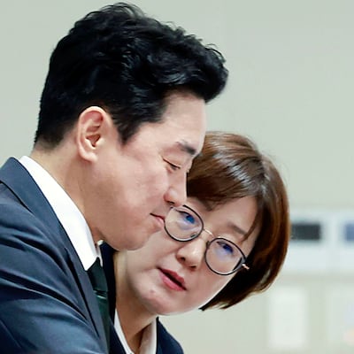 김현지 공격 받자 강훈식이 떠난다