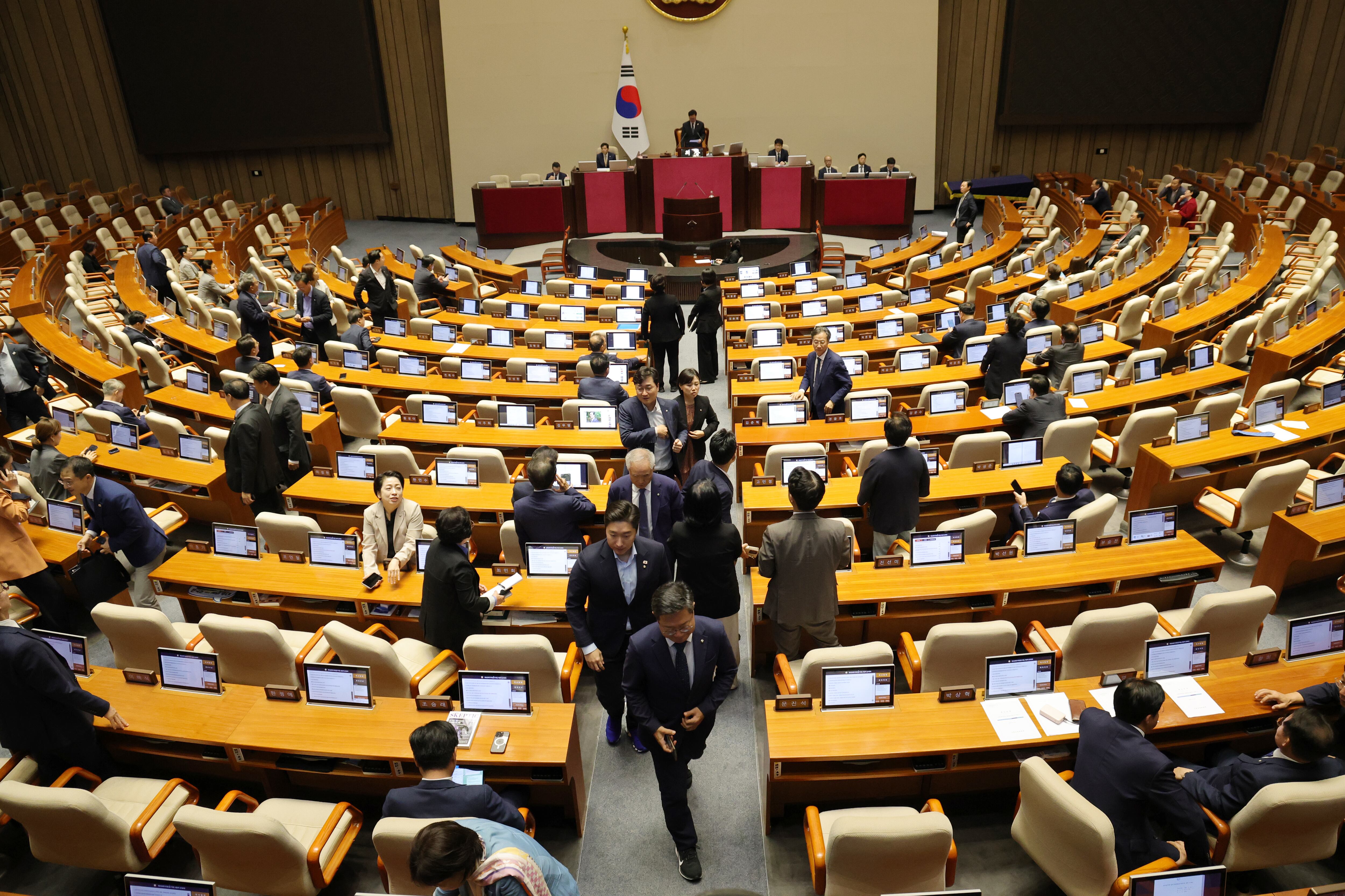 與, 정부 조직법 처리 강행… 野는 필리버스터로 맞대응 – 폰테크 달인