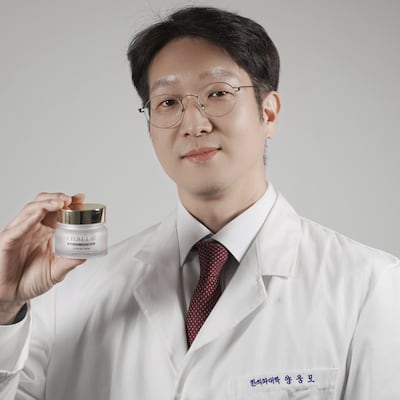 2명 뿐인 한의대 출신 한림원 차세대 회원, 얼굴 노화 늦추는 화장품 개발했다