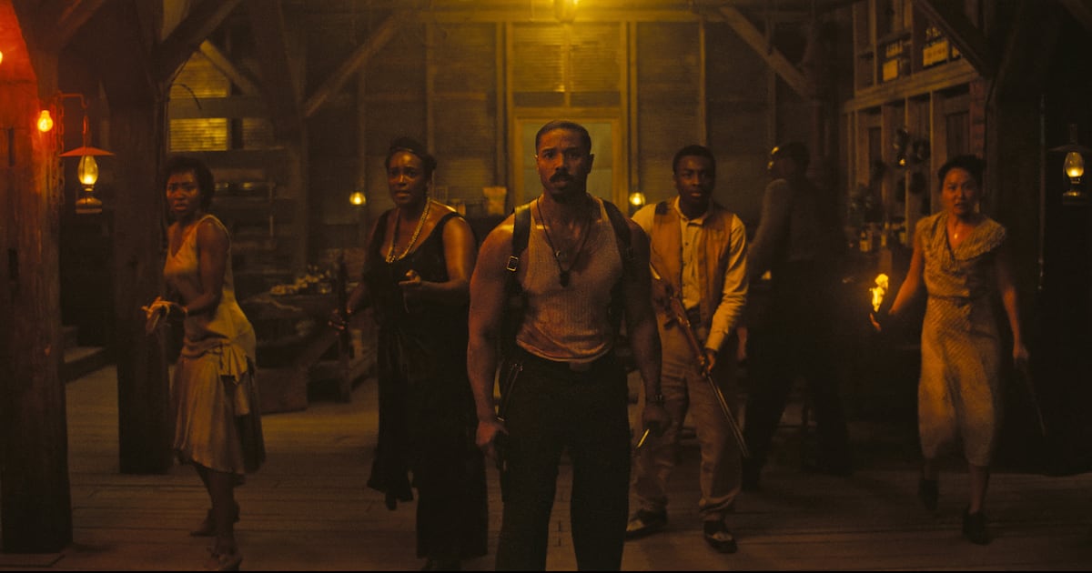 인종 갈등·갑질... 현실 '불안'이 공포 영화 흥행 코드 - 뉴스 썸네일 이미지