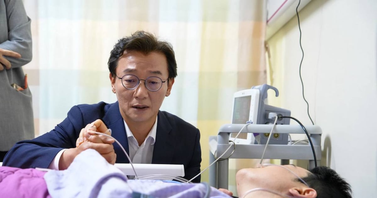전재수 정이한 병문안 관련 보도 이미지