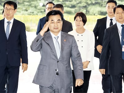 브런슨 사과, 사관학교, 유엔사… 늘 ‘딴 말’ 하는 안규백