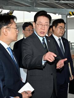 李대통령, ‘정치적 고향’ 계양 방문… 친명 핵심 박찬대·김남준 동행